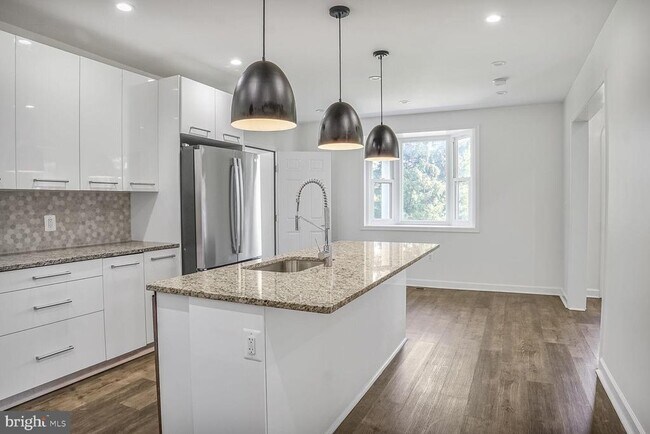 Foto del edificio - 4515 Old Branch Ave.