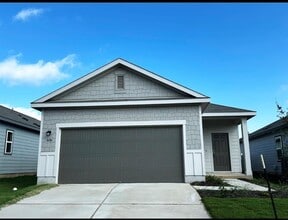 Building Photo - 16116 Viburnum Dr