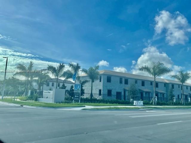 Foto del edificio - 241 SW 159th Terrace