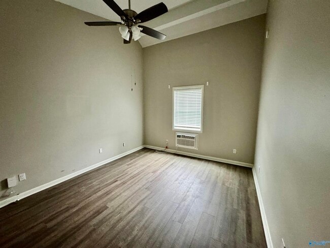 Building Photo - 3702 Squaw Valley Dr SW
