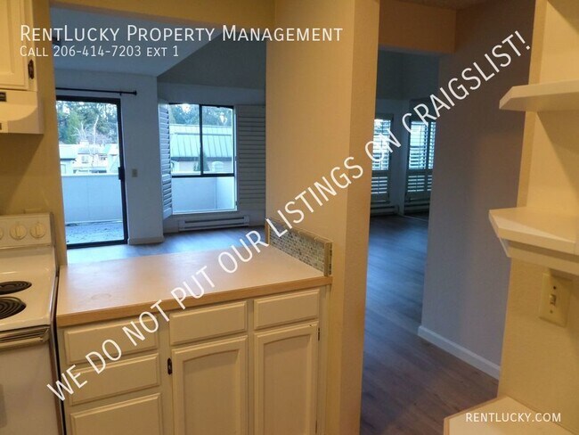 Building Photo - Fantastic 2 Bedroom Condo in Spectacular B...