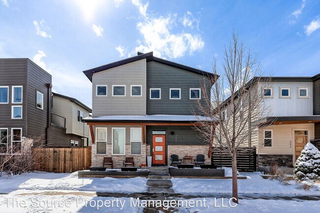 Building Photo - 4 br, 3.5 bath House - 399 Osiander St