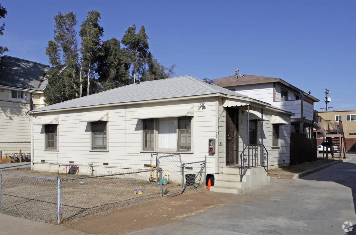 Primary Photo - 155 Landis St
