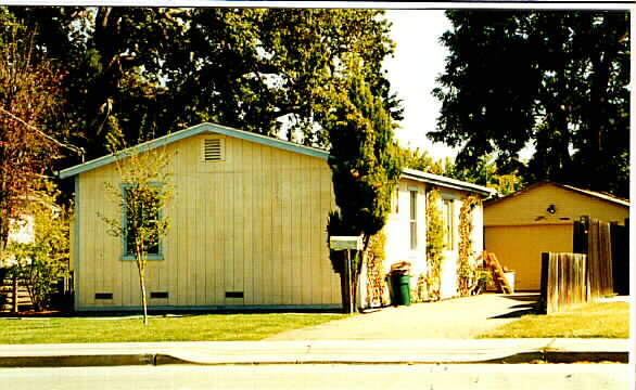 Foto del edificio - 1923 Jefferson Ave