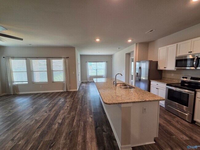 Building Photo - 105 Fellington Ct