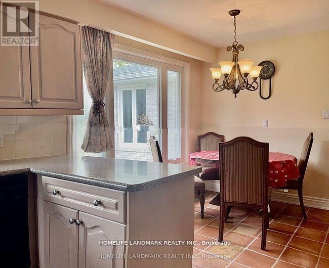 Photo du bâtiment - 26 Manorcrest Dr