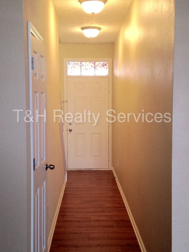 Foto del edificio - 7224 Wyatt Ln