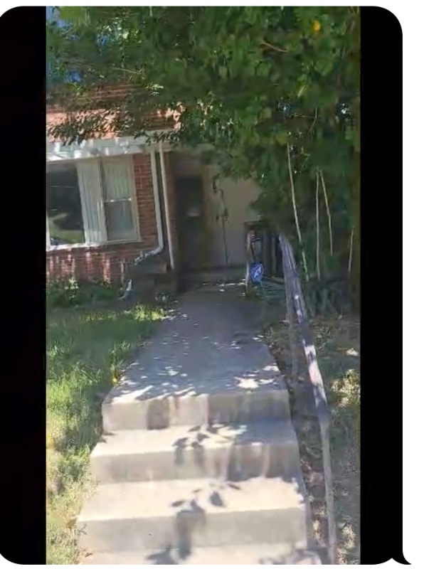 Building Photo - 108 Varnum St NE