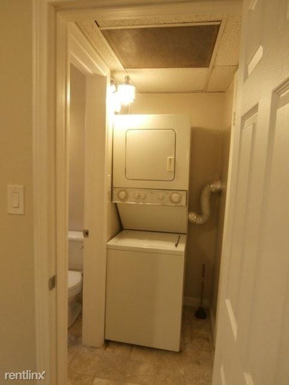 Building Photo - 1 br, 1 bath Apartment - 11022 Aqua Vista St
