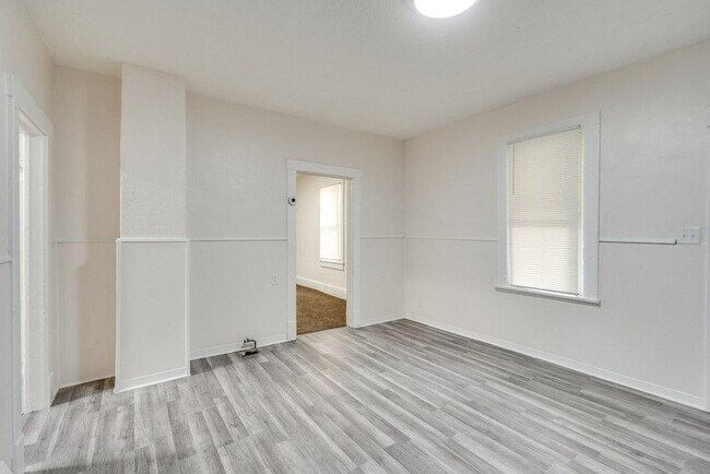 Building Photo - 6701 Gertrude Ave