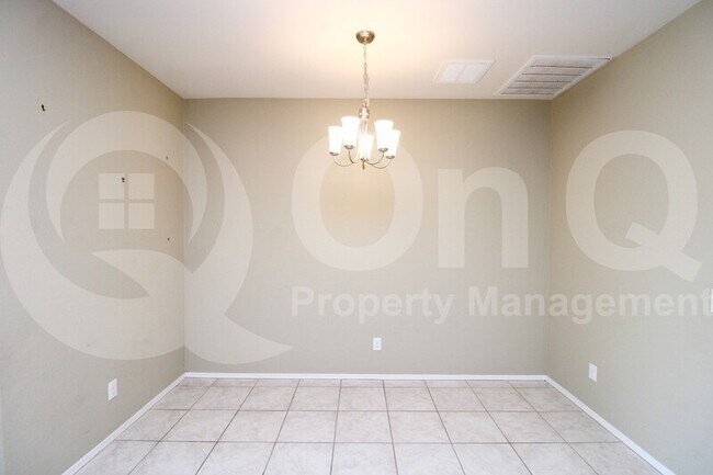 Building Photo - 36878 W Maddaloni Ave