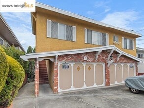 Building Photo - 3430 64th Ave Pl