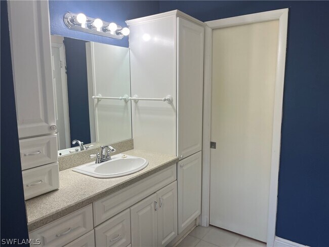 Foto del edificio - 1085 Forest Lakes Dr