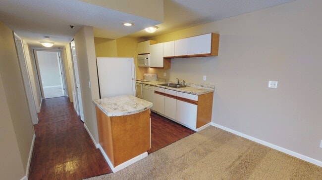 Building Photo - Mountain Valley Properties -Carbondale