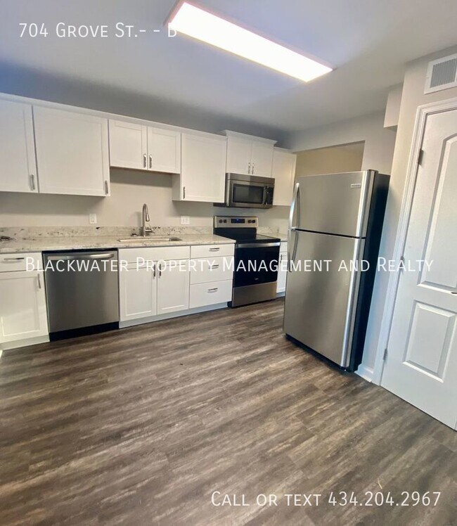 Building Photo - Two Bedroom Apartment in the Heart of Bedf...