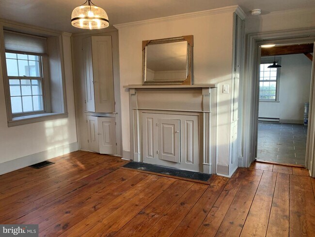 Foto del edificio - 2389 Forest Grove Rd