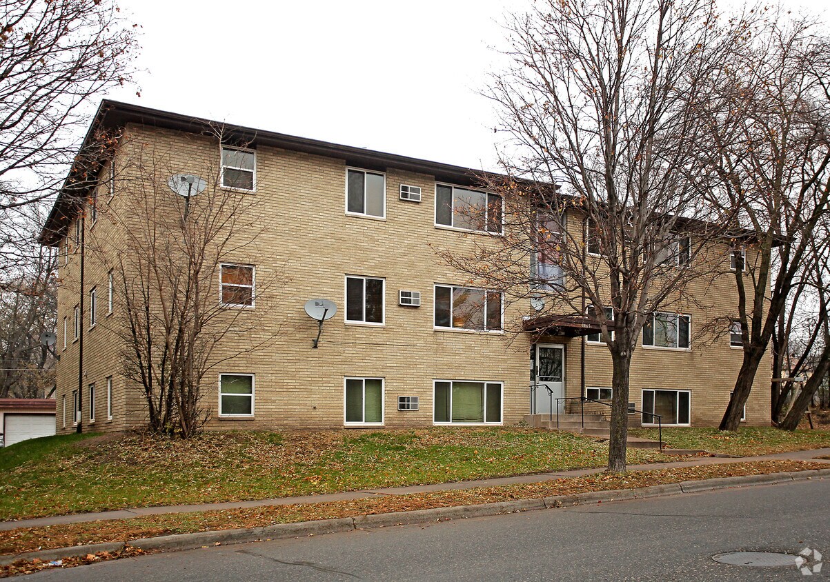 Primary Photo - Minnehaha Apartments