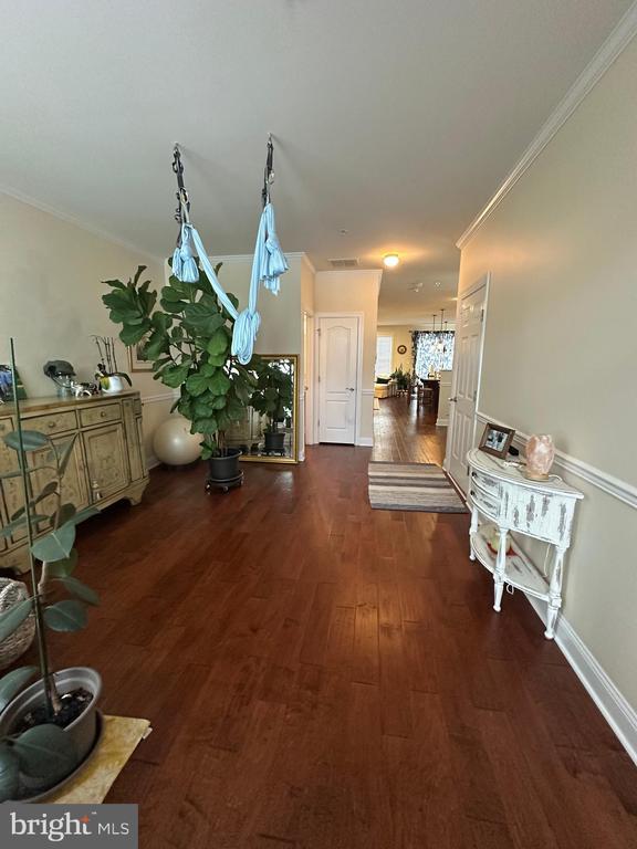 Building Photo - 3228 Brookside Dr