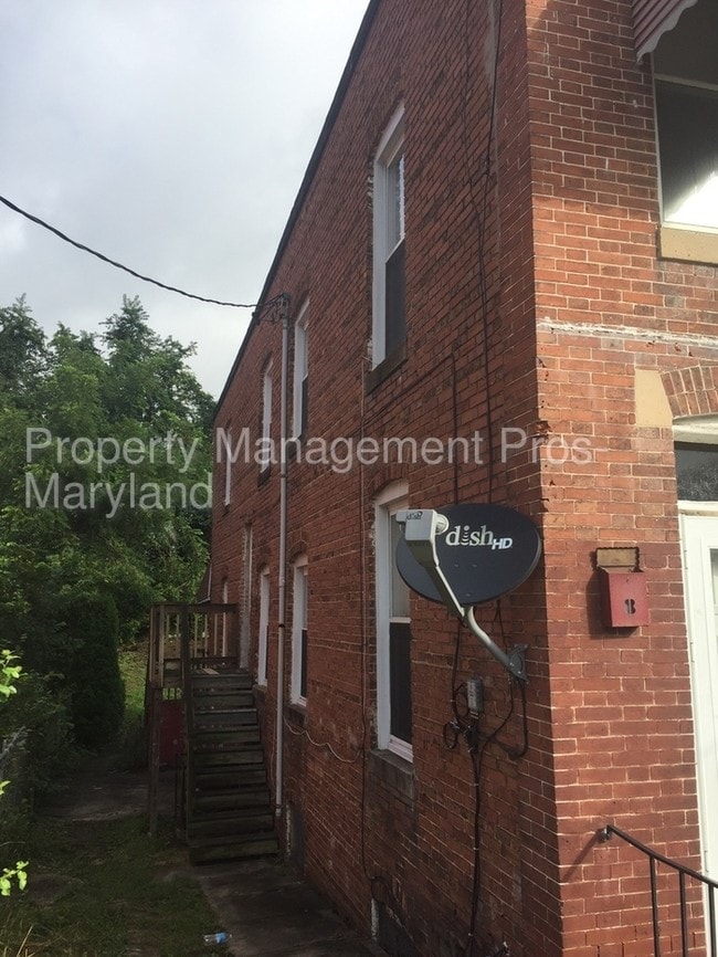 Building Photo - 66 S Monastery Avenue, Baltimore, MD 20219