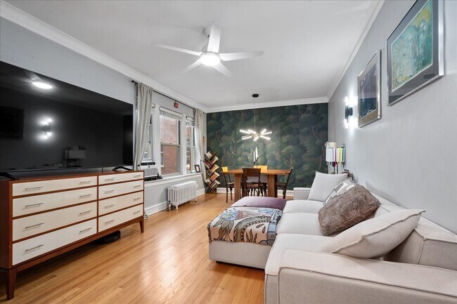 Foto del edificio - 4128.5 N Kedvale Ave