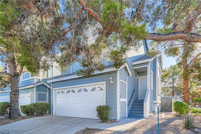 Building Photo - 3217 Symphony Dr