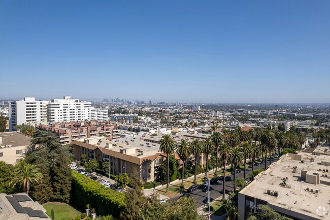 1730 Camino Palermo St - Casa Palmero