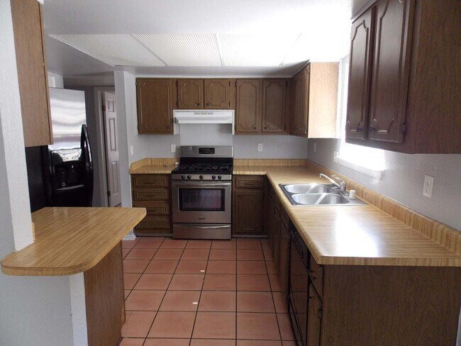 Foto del edificio - 1525 Bob Smith Dr