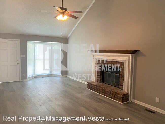 Foto del edificio - 2 br, 2 bath House - 160 North Springs Ct