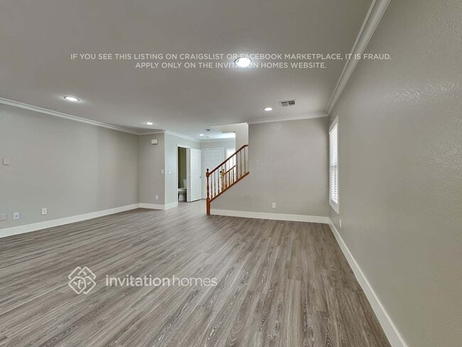 Building Photo - 704 St Keyne St