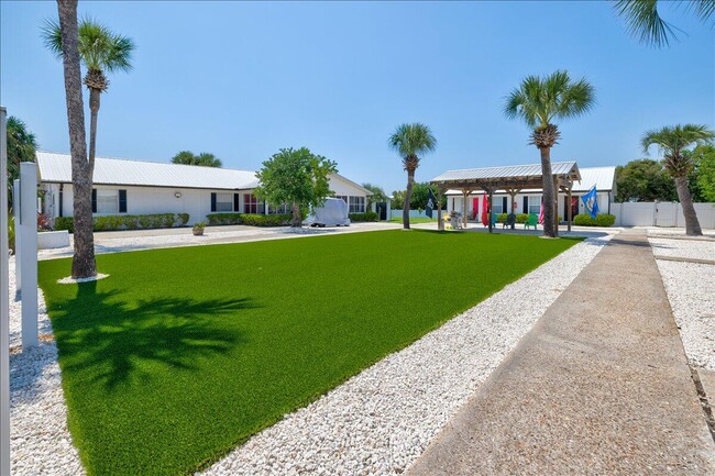 Building Photo - 119 Casa Pl