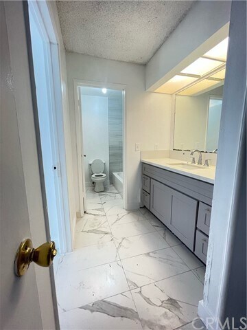 Foto del edificio - 10530 Lowden St