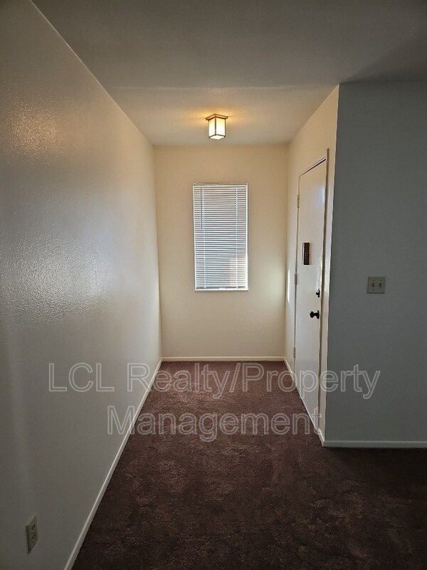 Foto del edificio - 29456 Carmel Rd