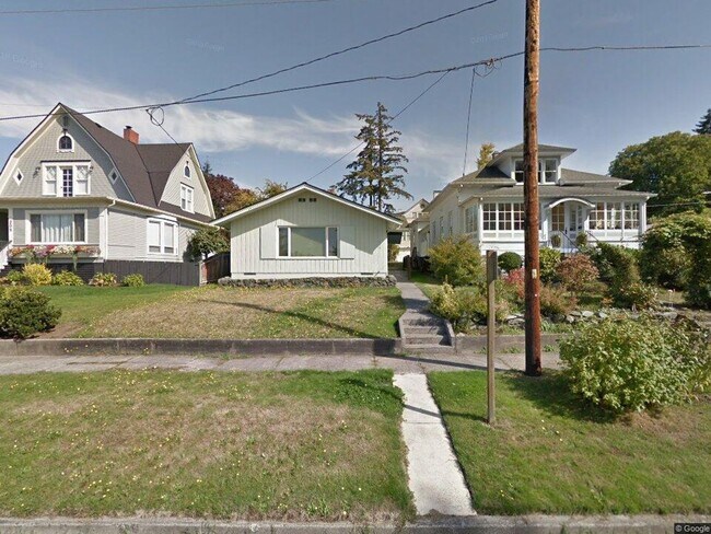 Building Photo - 2 Bedroom, 1 Bathroom Sigle Level House!