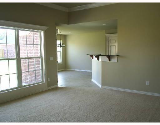 Building Photo - 1310 W Gum St