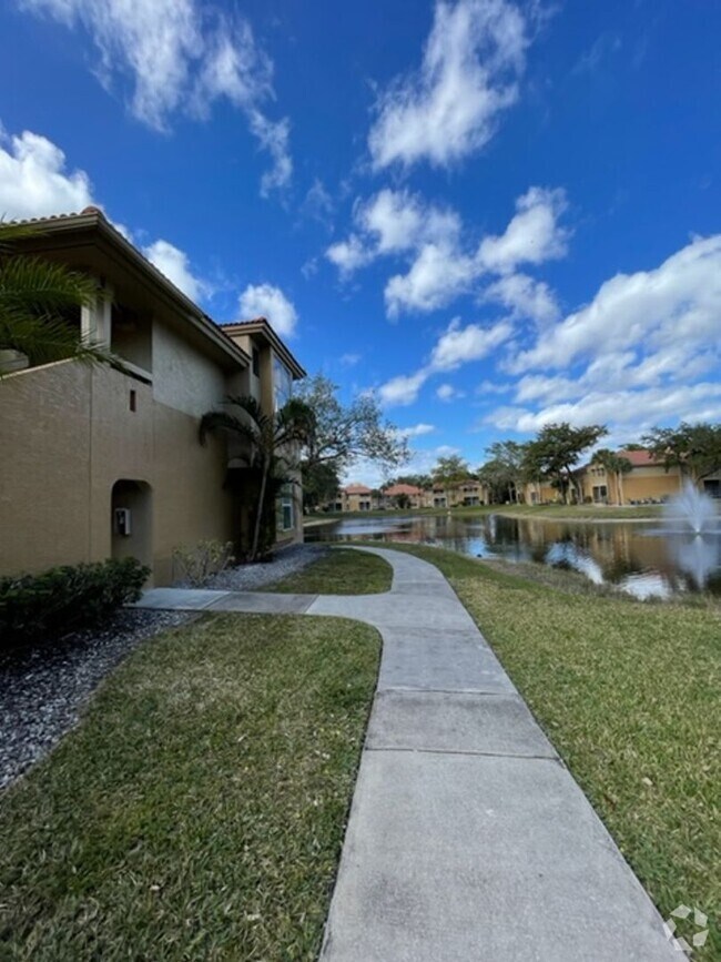 Building Photo - 4791 Via Palm Lakes