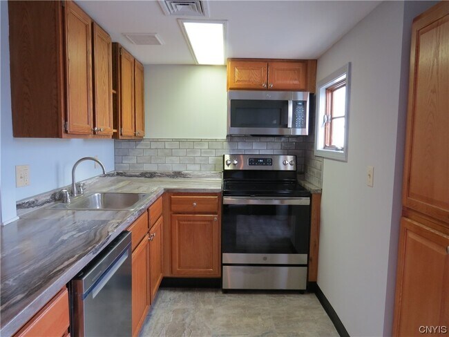 Building Photo - 1241 W Genesee St