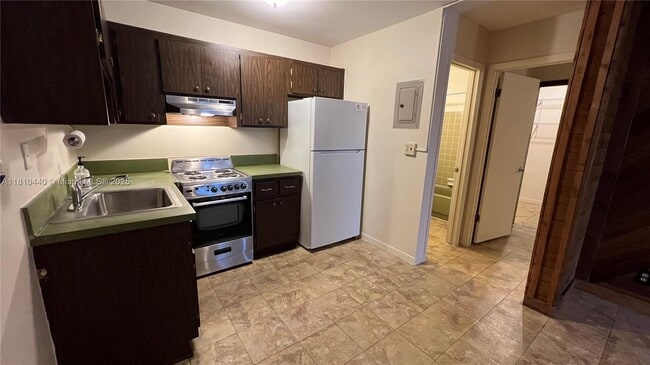 Foto del edificio - 2400 SW 42nd Ave