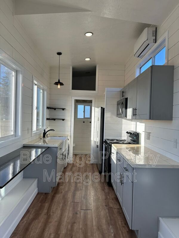 Foto del edificio - 28 Cameron Acres Ln