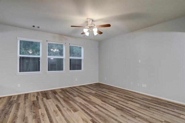 Building Photo - 6503 Wilshire Ridge
