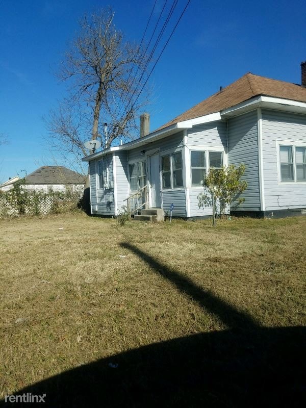Building Photo - 3 br, 1 bath House - 133 belmont drdr