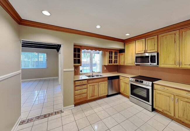 Foto del edificio - 5537 Primrose Ln