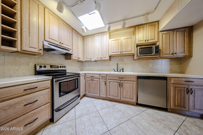 Foto del edificio - 14468 N Sherwood Dr