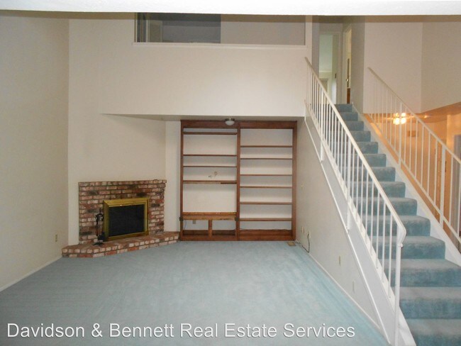 Building Photo - 2616 Hidden Valley Ln