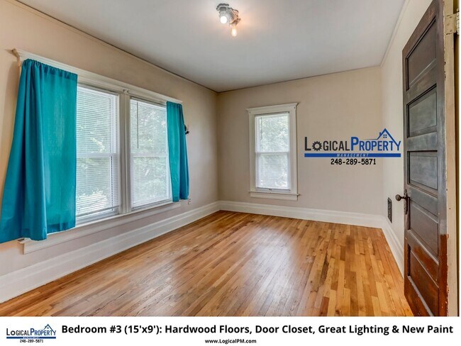 Foto del edificio - 3Bed/1Bath Midtown Flat w/Private Parking ...