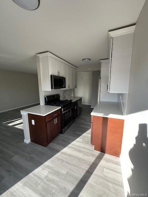 Building Photo - 460 Old Town Rd