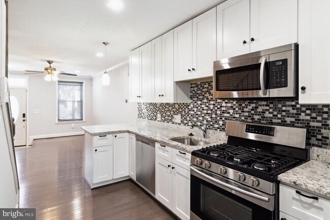 Foto del edificio - 2933 Fait Ave