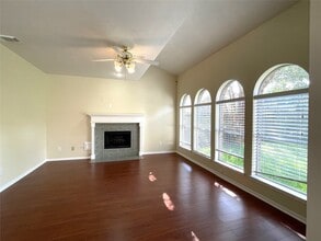 Building Photo - 1723 Rustic Oak Ln