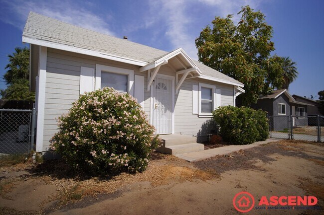 Building Photo - 412 El Tejon Ave