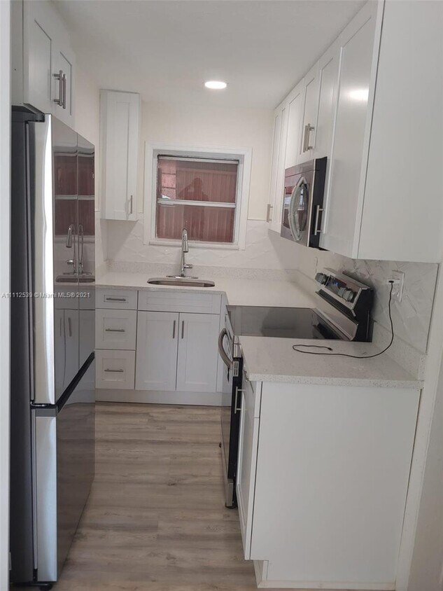 Foto principal - 930 N K St