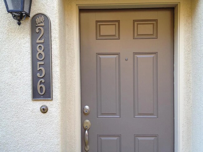 Foto del edificio - 2856 Escala Cir